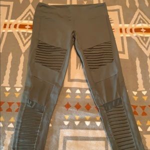 Alo Yoga leggings